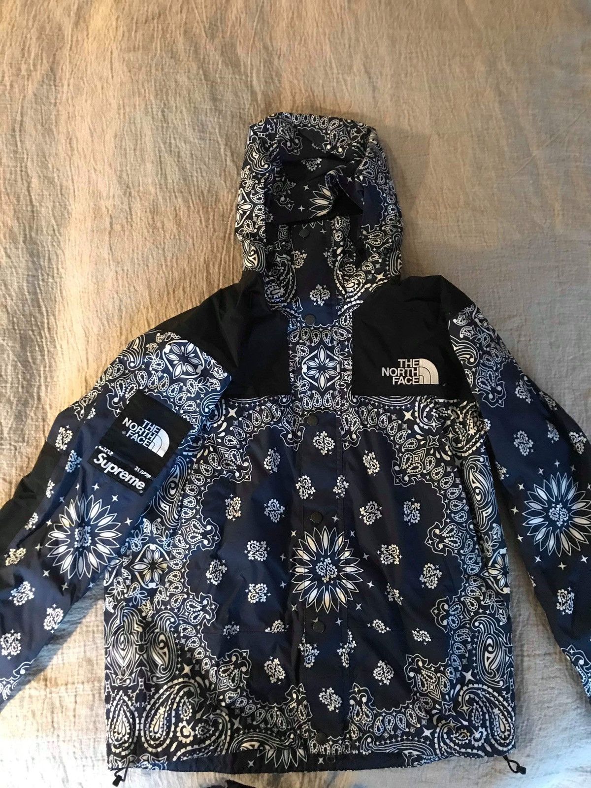 North face supreme bandana jacket replica sale