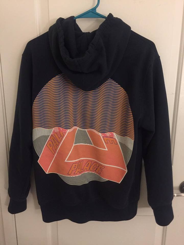 Palace tri clearance curtain hoodie