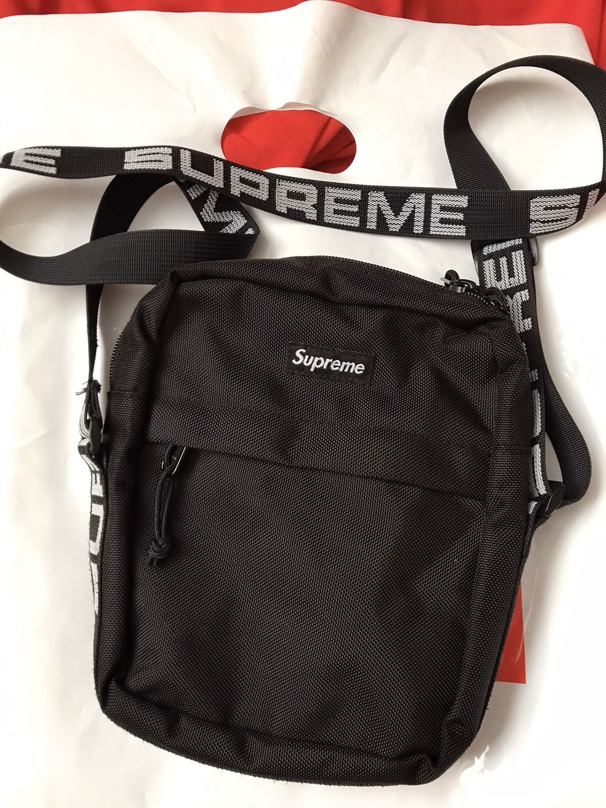 Supreme Supreme SS18 Shoulder Bag BLACK Grailed