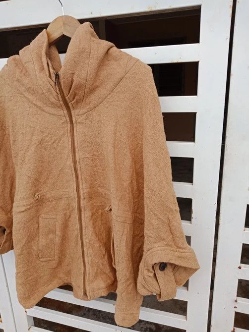 Japanese Brand Ank Ank Avant Garde Japanese Brand Rare Design Capes Size US L / EU 52-54 / 3 - 6 Thumbnail