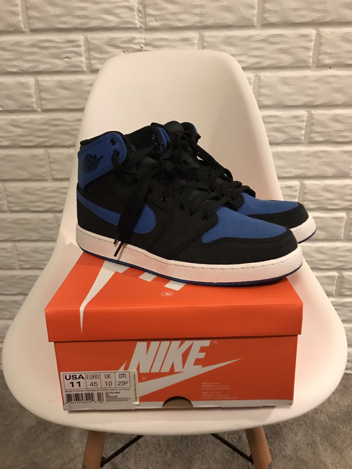 aj1 blue black
