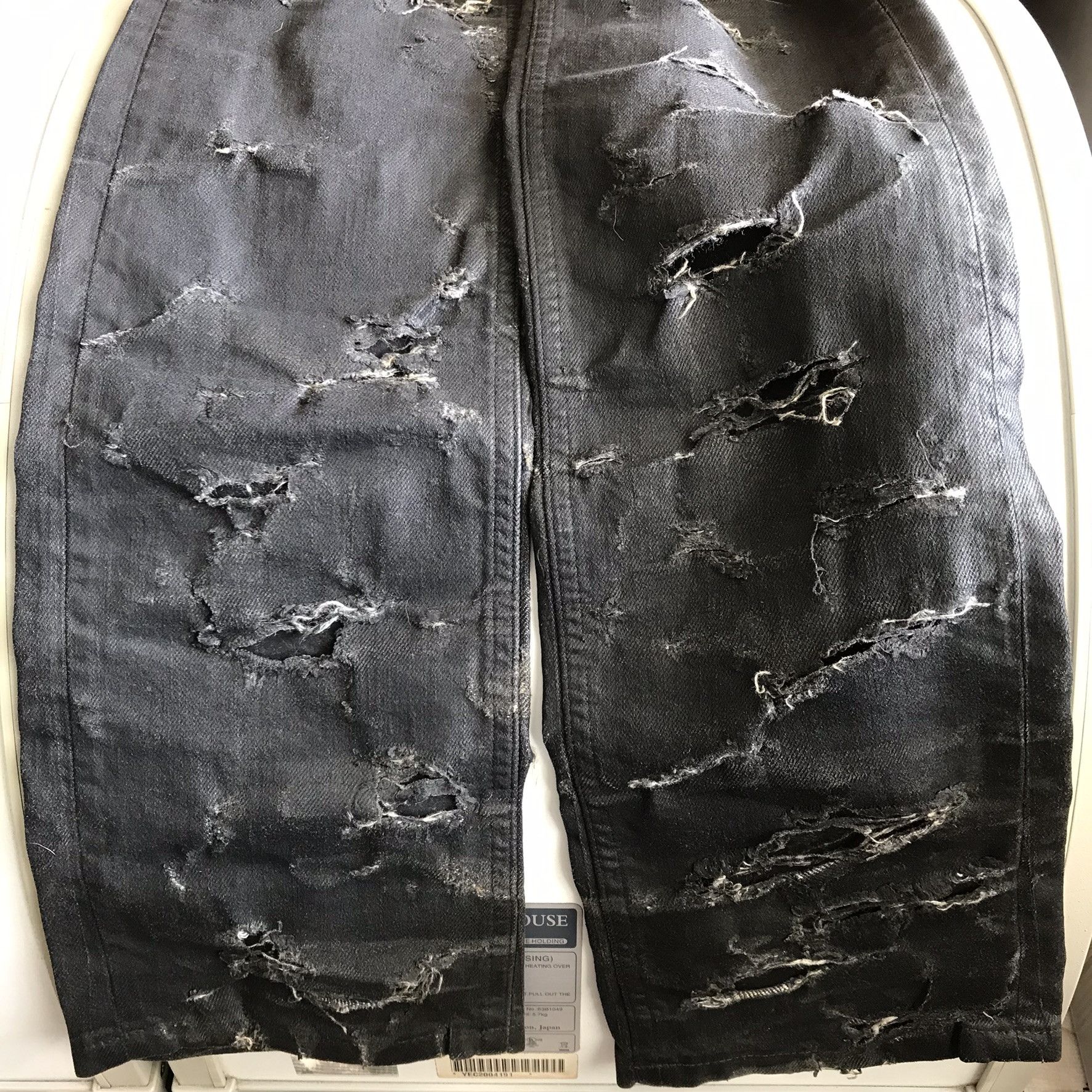 Dior × Hedi Slimane 2004 Dior Homme Hedi Slimane Runway Destroyed Jeans (28) Size US 28 / EU 44 - 3 Thumbnail