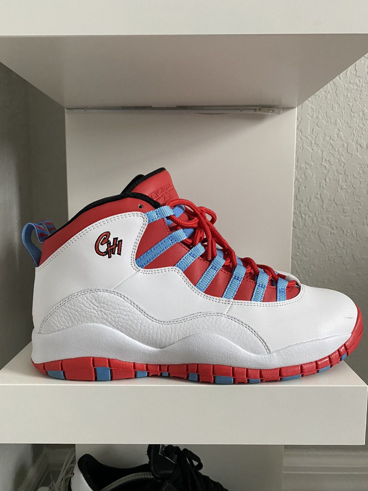 Jordan Brand Air Jordan retro 10 Chicago edition Size US 10 / EU 43 - 1 Thumbnail