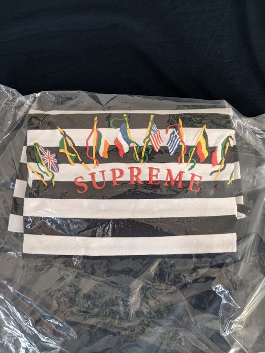 supreme flags L/S TOP L size