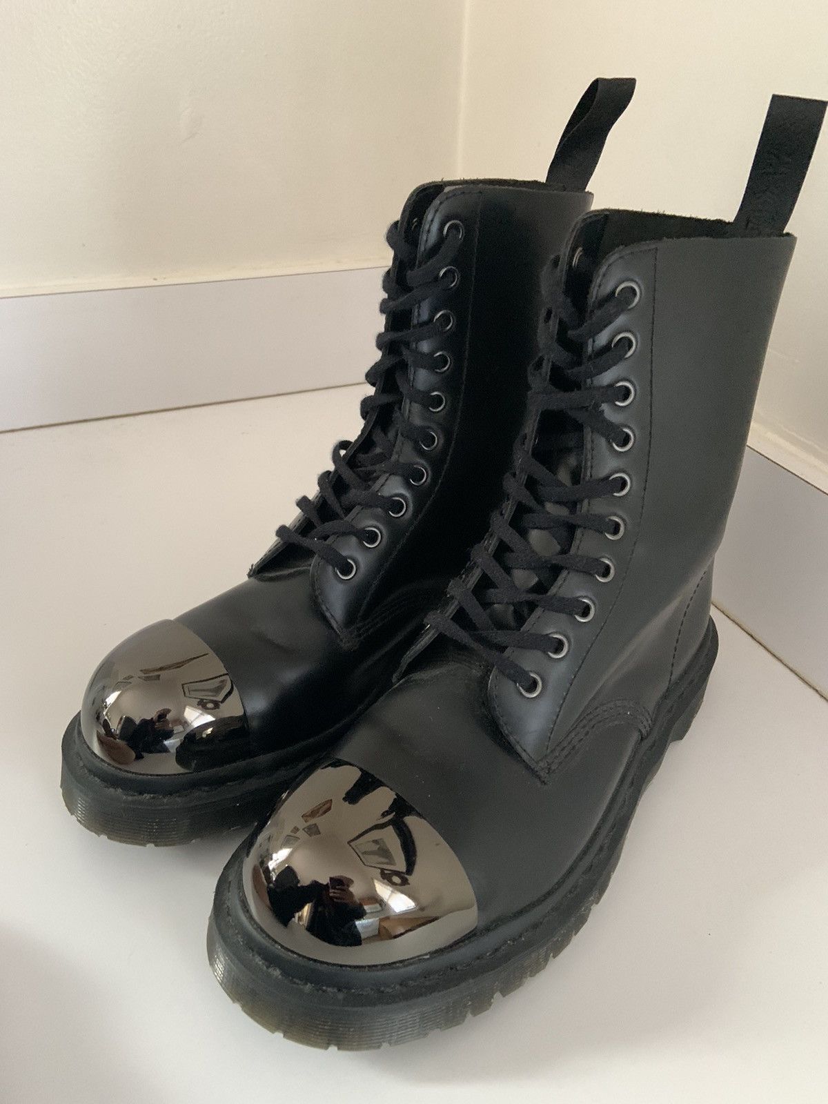 Dr. Martens Black Leather Combat Boots with Silver Toe Caps Slam Jam 1490 OUTLIER Steel Toe Boots Black main image 4