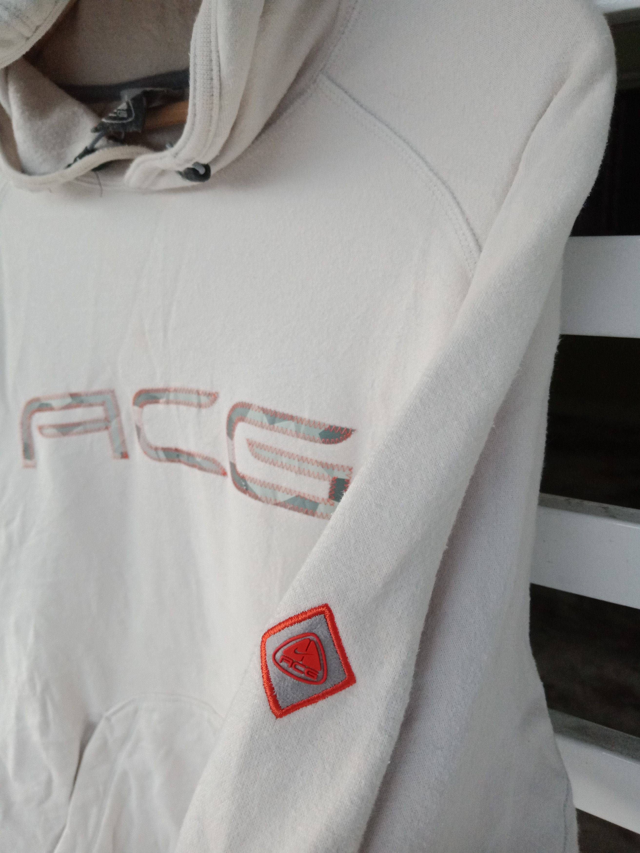 Nike × Vintage Nike ACG Embroidered Hoodie Size US M / EU 48-50 / 2 - 6 Thumbnail