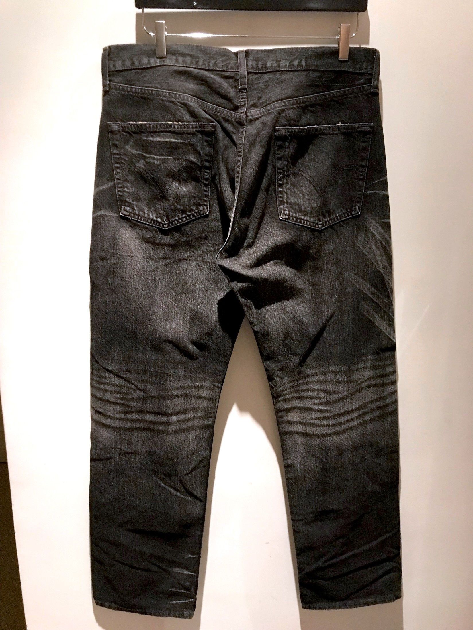 Levi's VINTAGE CHALKBOARD WHISKERS FADED BLACK DENIM JEANS Size US 32 / EU 48 - 16 Thumbnail