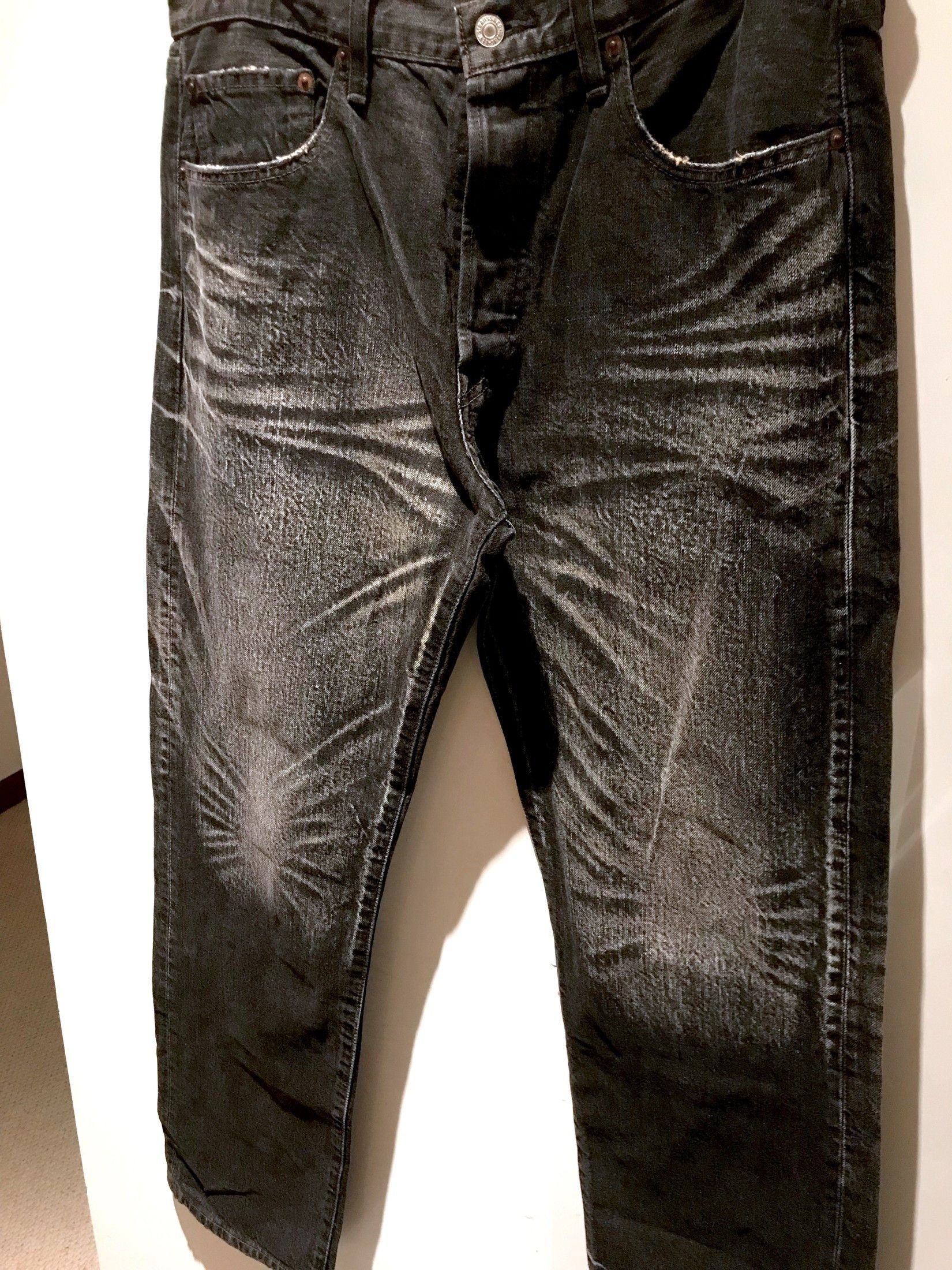 Levi's VINTAGE CHALKBOARD WHISKERS FADED BLACK DENIM JEANS Size US 32 / EU 48 - 15 Thumbnail