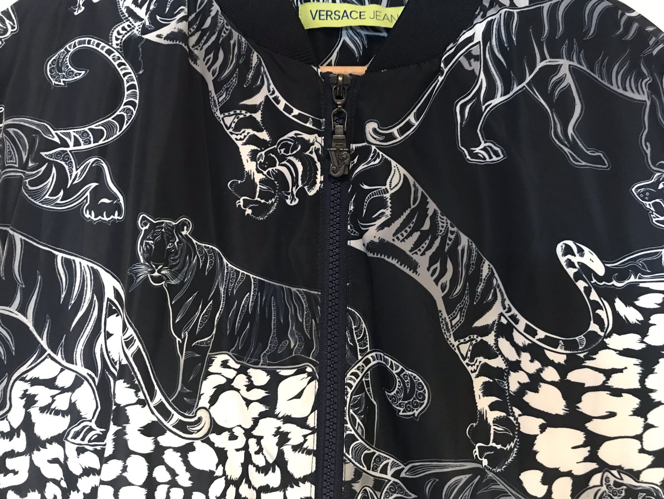 Versace Jeans Couture Versace Jeans Tiger Bomber Jacket Size US M / EU 48-50 / 2 - 3 Thumbnail