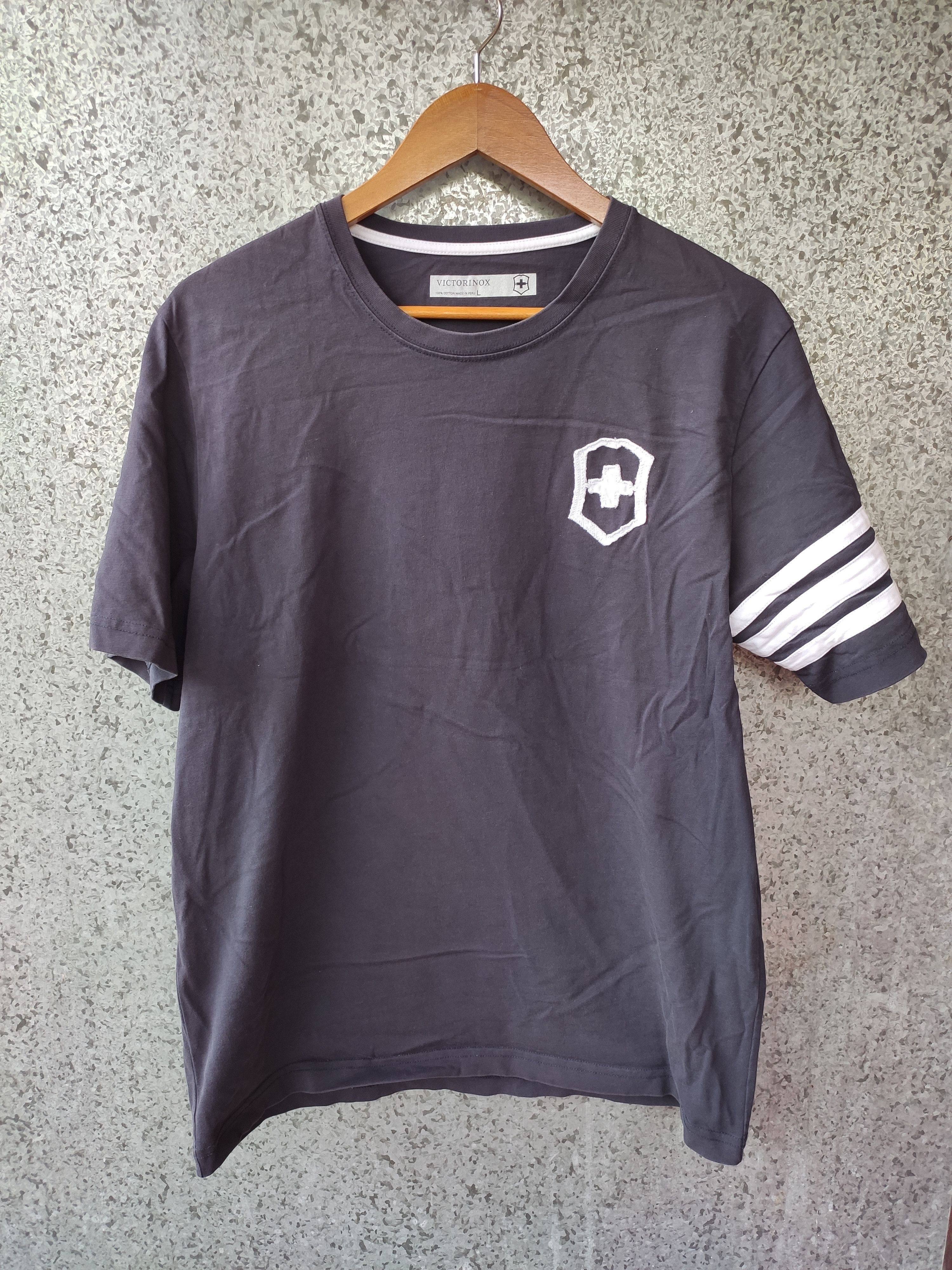 Victorinox Victorinox t shirt Size US M / EU 48-50 / 2 - 1 Thumbnail