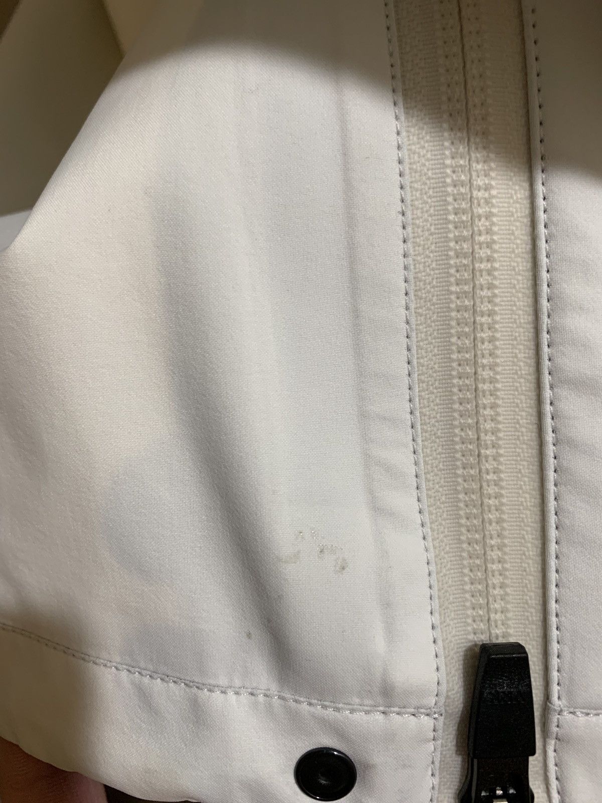 Acronym × Errolson Hugh Acronym J47TS-GT-WHT Size US M / EU 48-50 / 2 - 7 Thumbnail