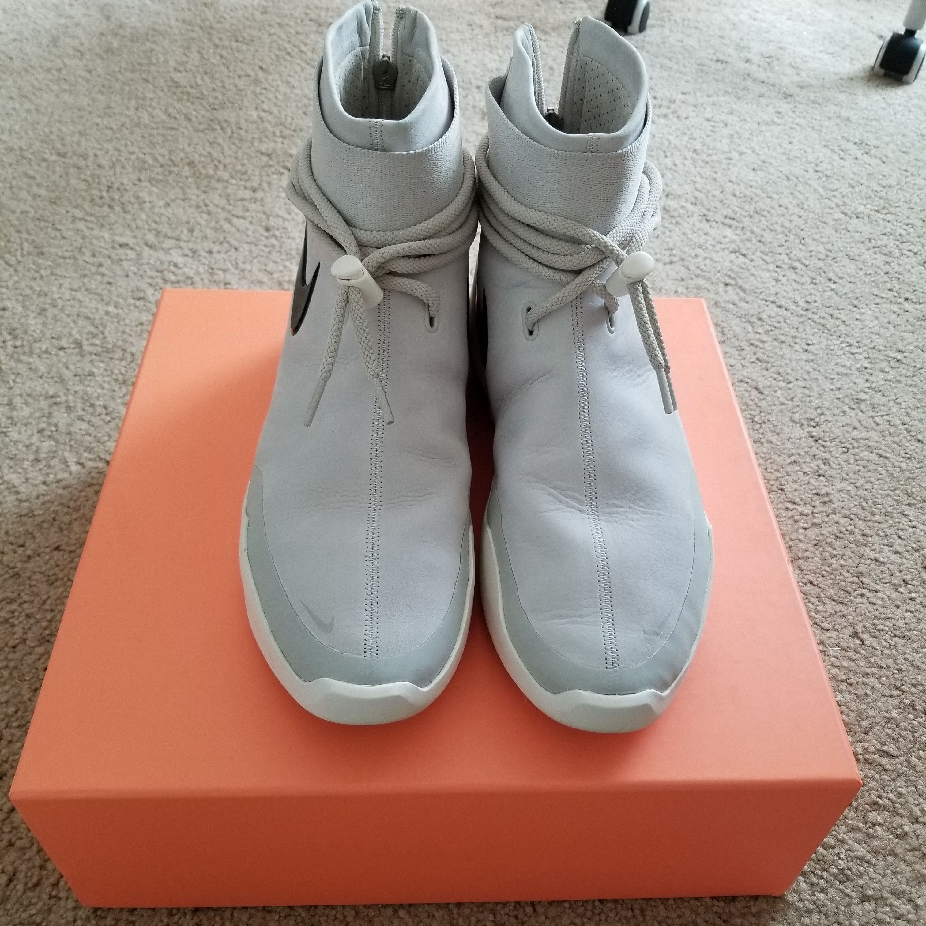 Fear of God × Nike Nike x Fear Of God Shoot Around SA Light Bone Size US 11 / EU 44 - 6 Thumbnail