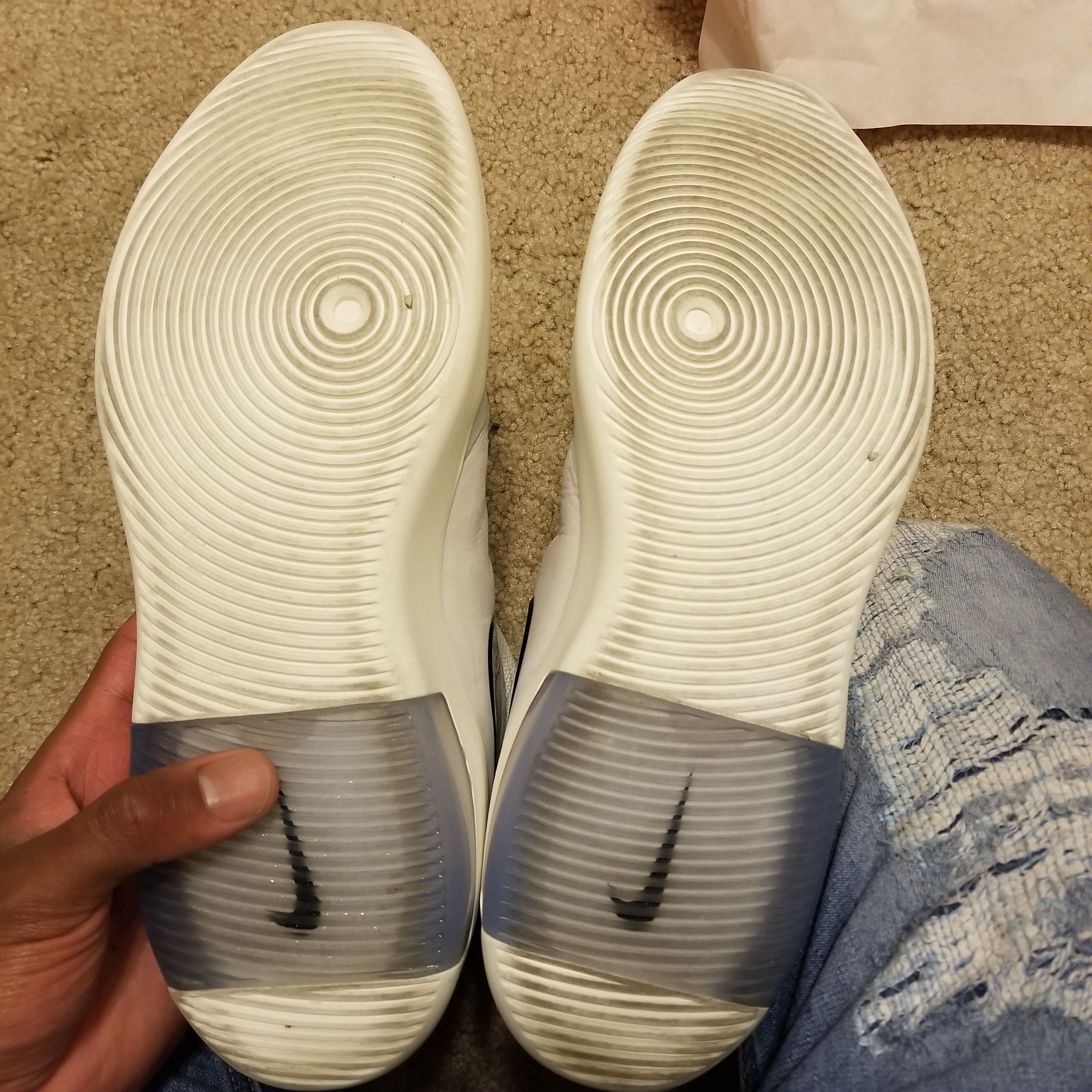 Fear of God × Nike Nike x Fear Of God Shoot Around SA Light Bone Size US 11 / EU 44 - 10 Thumbnail