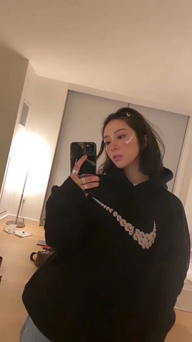 paranoise swoosh hoodie