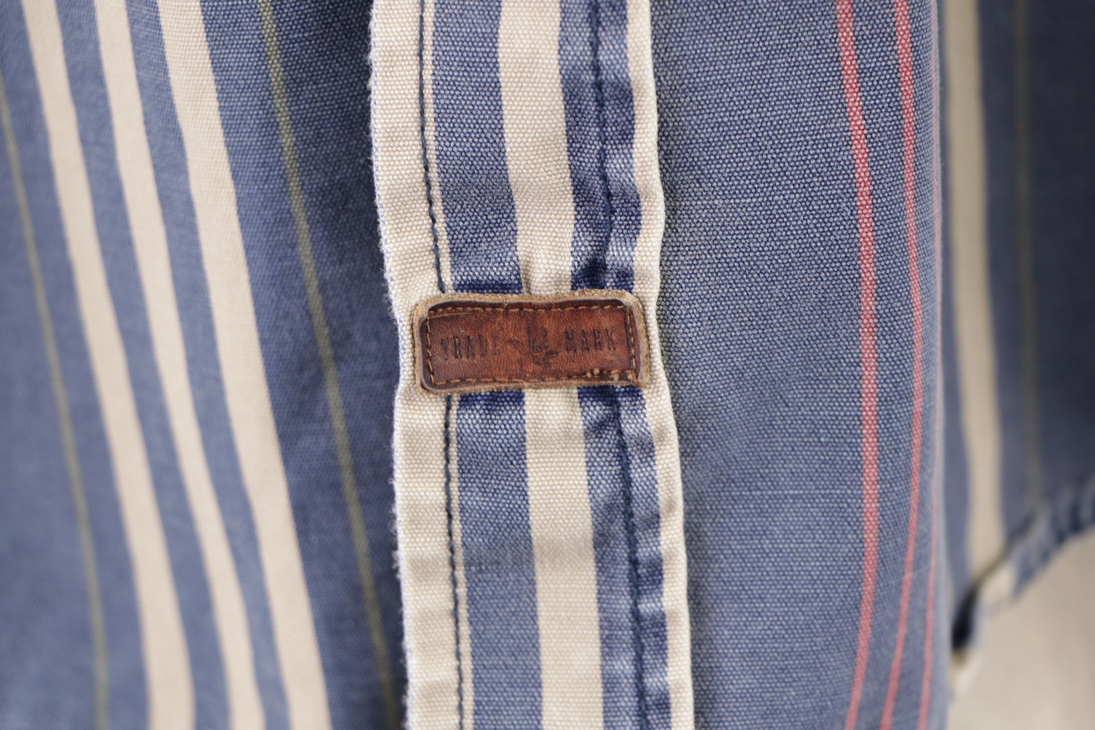 American Eagle Outfitters Vintage 90s American Eagle Faded Double Pocket Shirt Size US S / EU 44-46 / 1 - 4 Thumbnail
