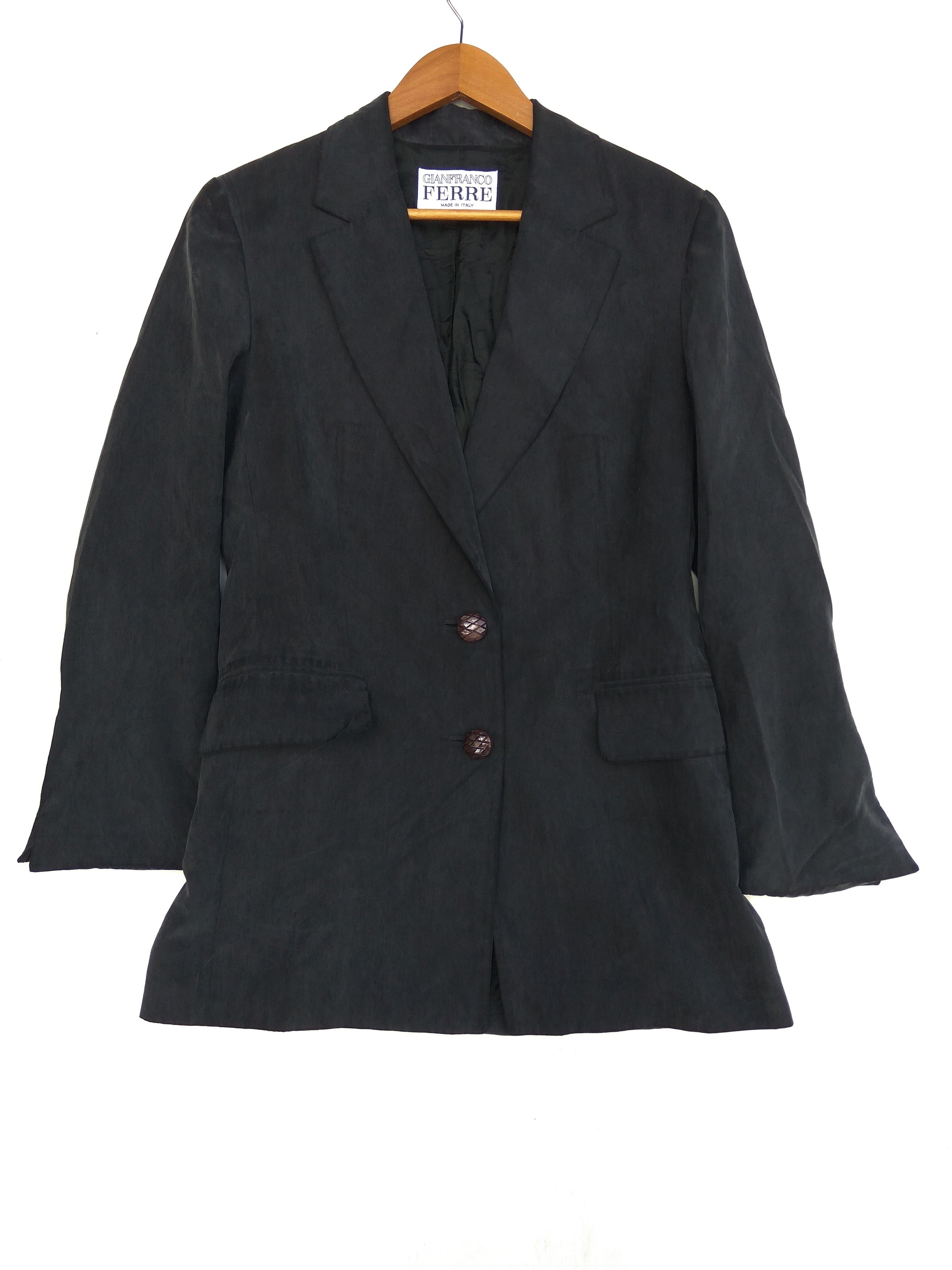 Gianfranco Ferre Gianfranco Ferre blazer silk 100% made in Italy Size 42S - 1 Thumbnail