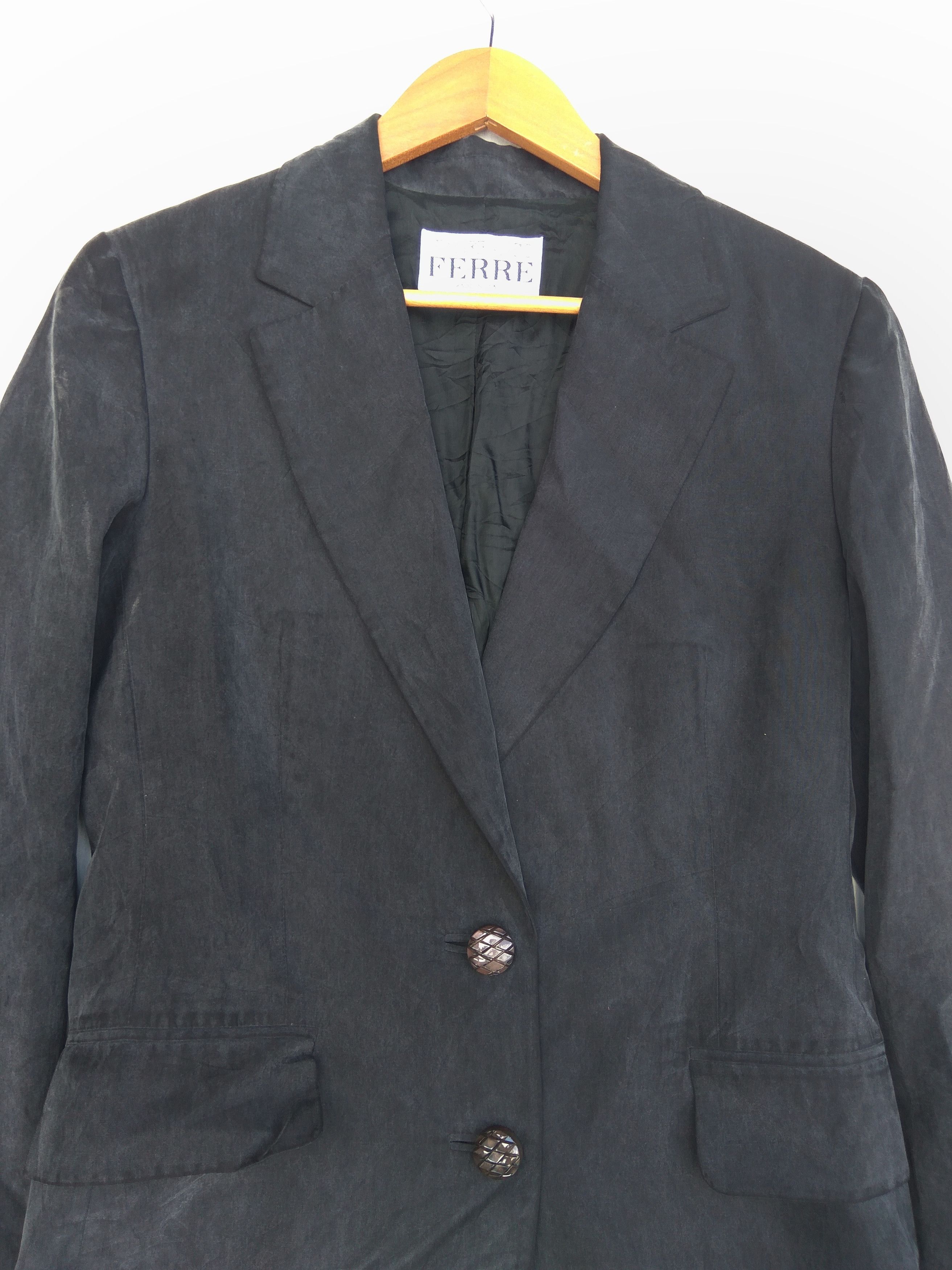 Gianfranco Ferre Gianfranco Ferre blazer silk 100% made in Italy Size 42S - 2 Thumbnail