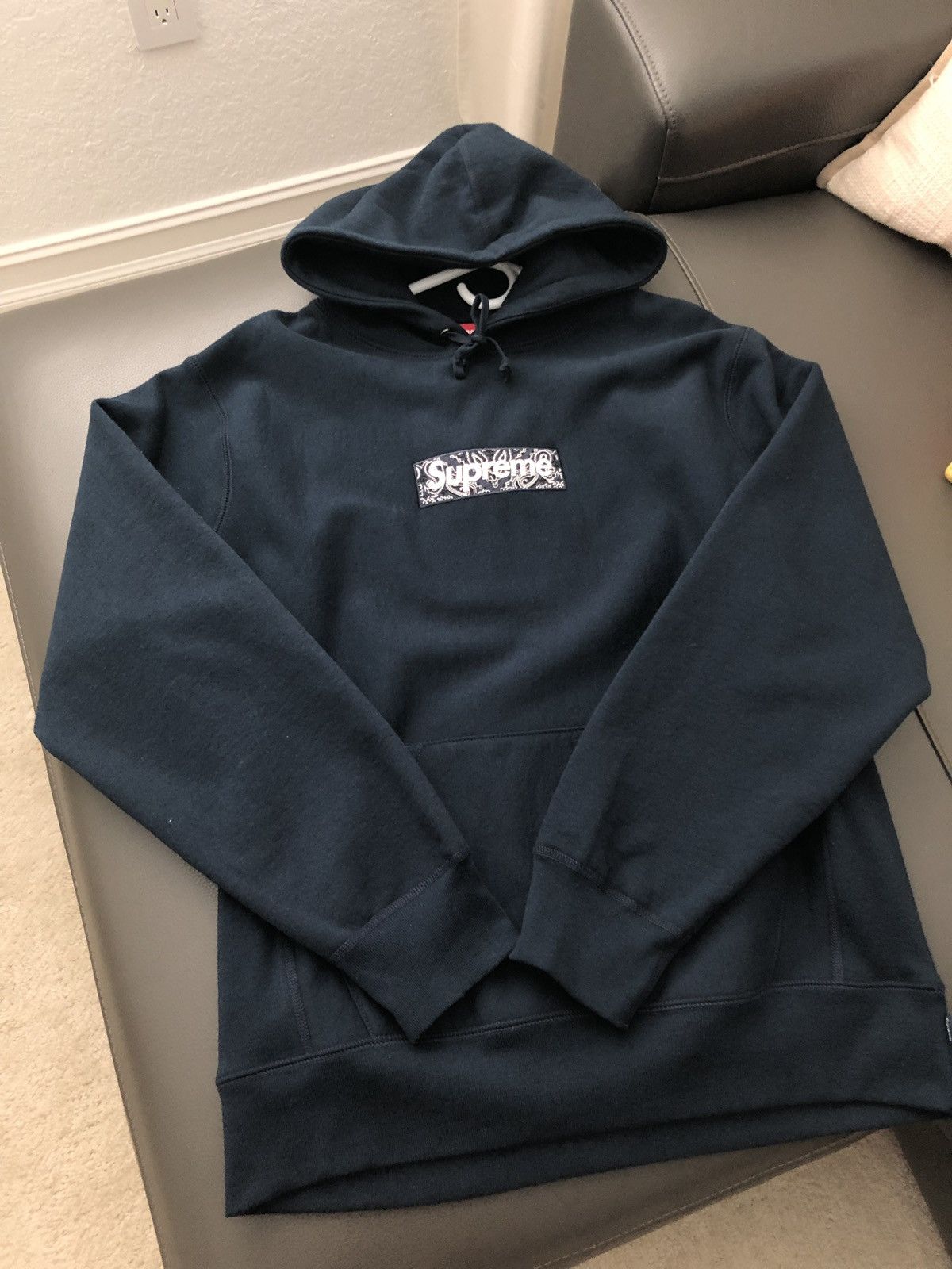 Supreme bandana box logo hoodie navy hotsell
