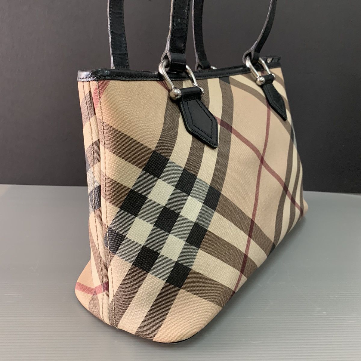 Burberry Burberry Novacheck Handbag Size ONE SIZE - 5 Thumbnail