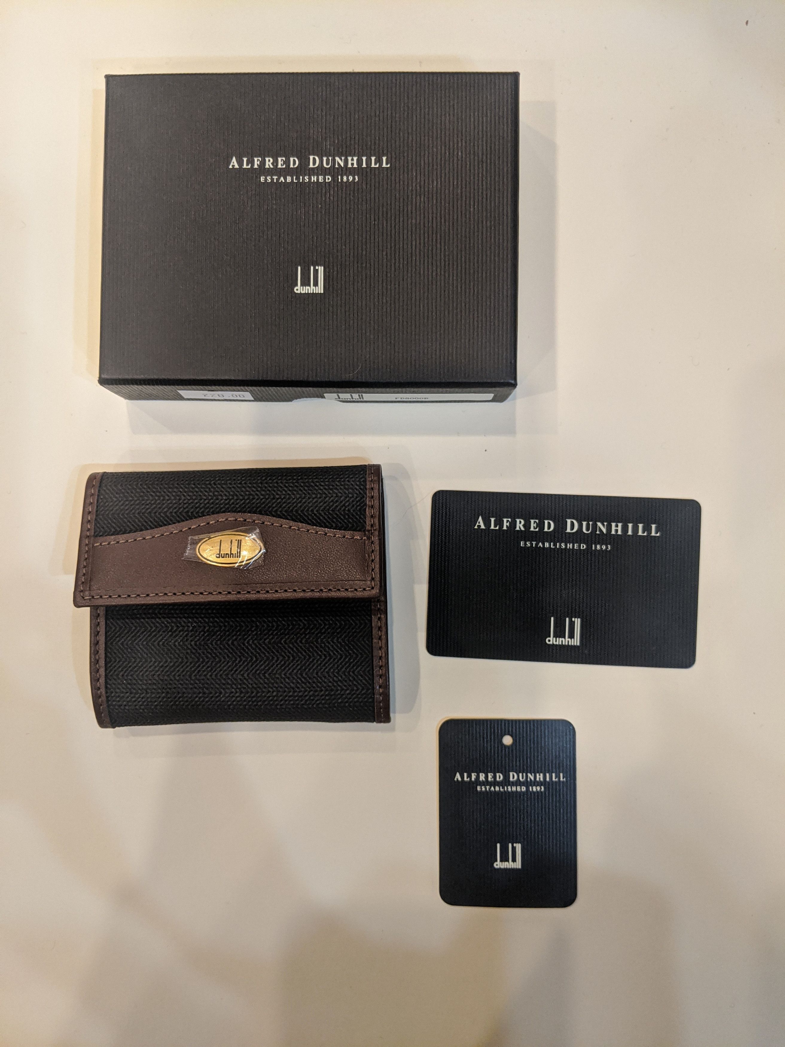 Alfred Dunhill Women's RFD Black Leather Expandable Leather Wallet/Clutch Mini Bags Australia