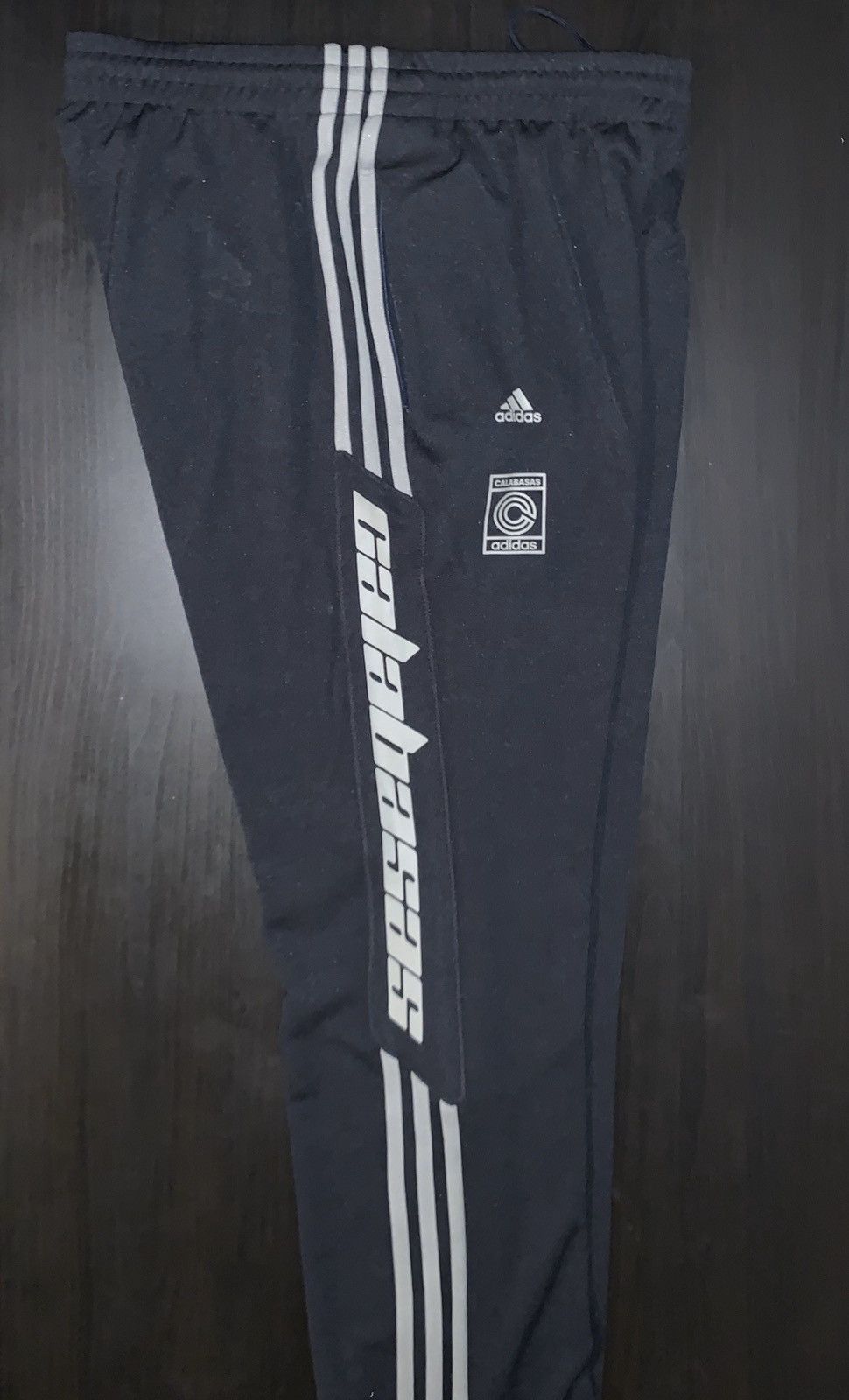 Yeezy luna wolves sales
