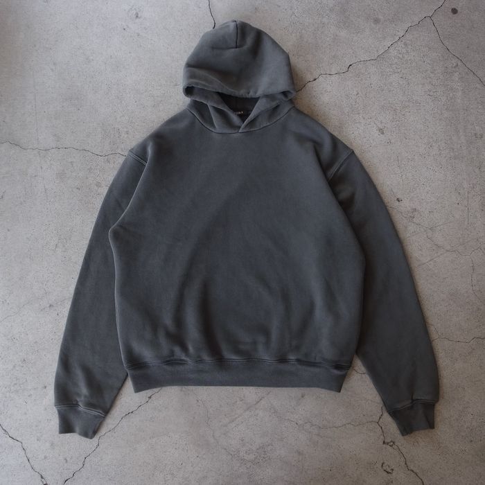 Yeezy season store 6 hoodie core