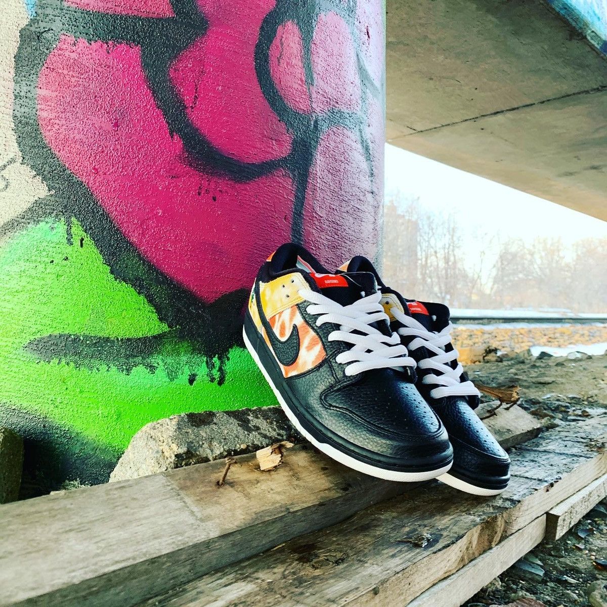 Nike SB Dunk Low Raygun Tie-Dye Home Size US 9 / EU 42 - 3 Thumbnail