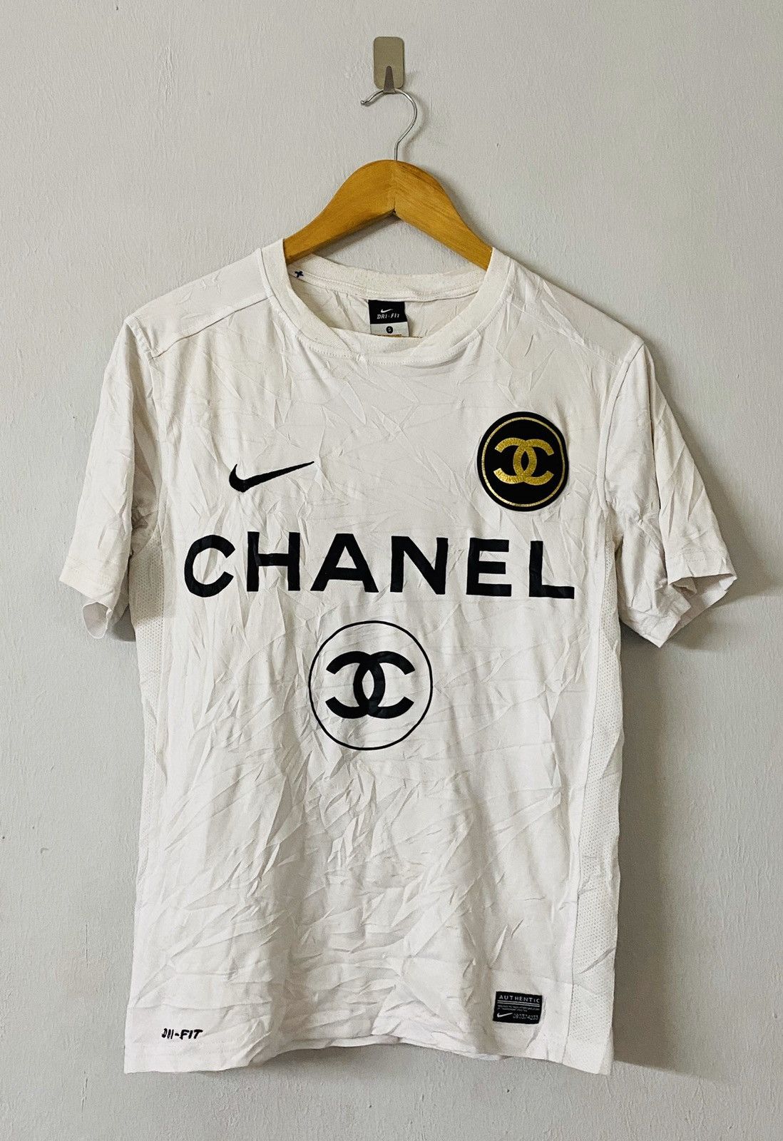 Nike store chanel shirt