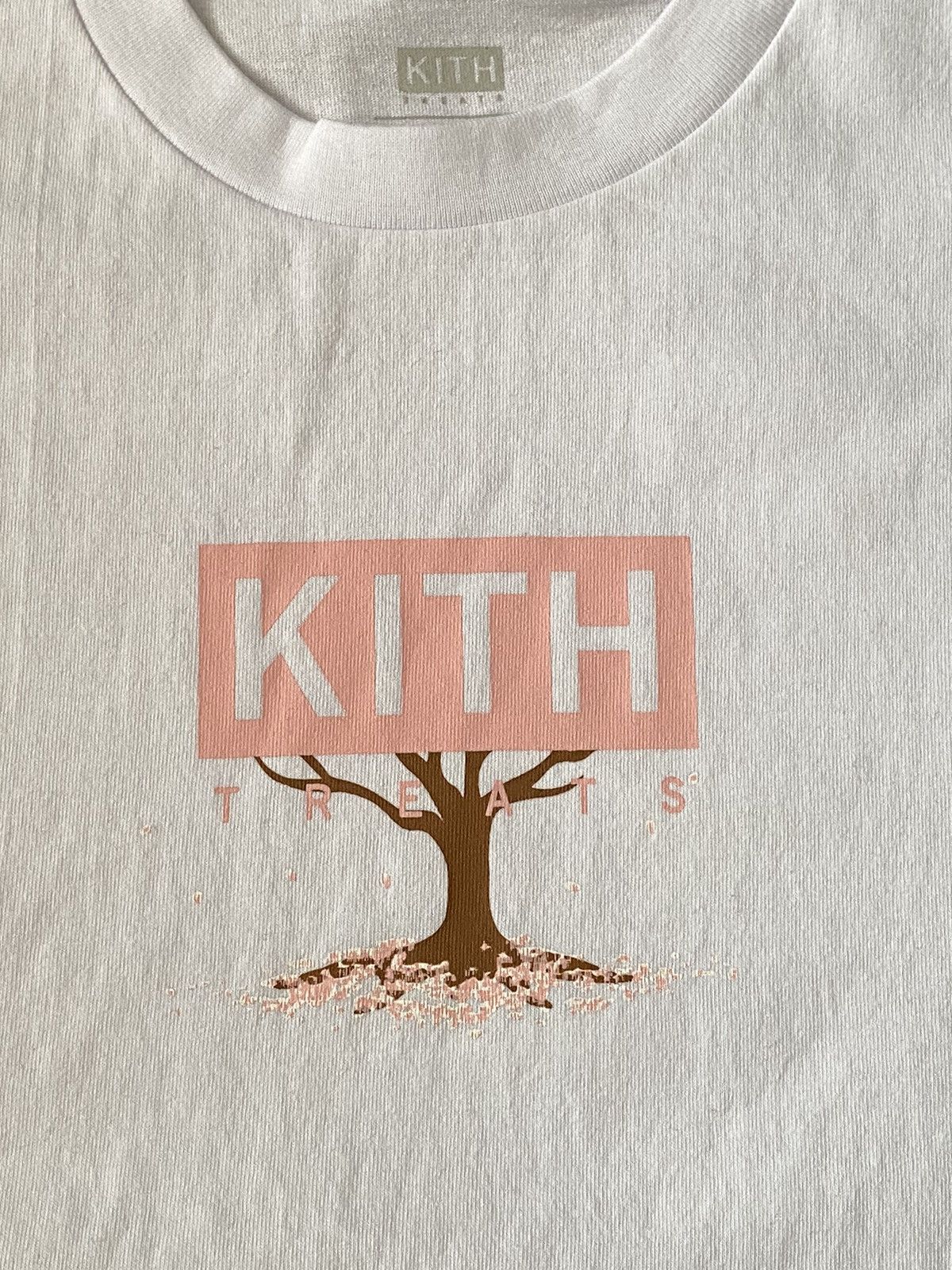 Kith KITH TREATS TOKYO THE HANAMI TEE WHITE - SS19 | Grailed