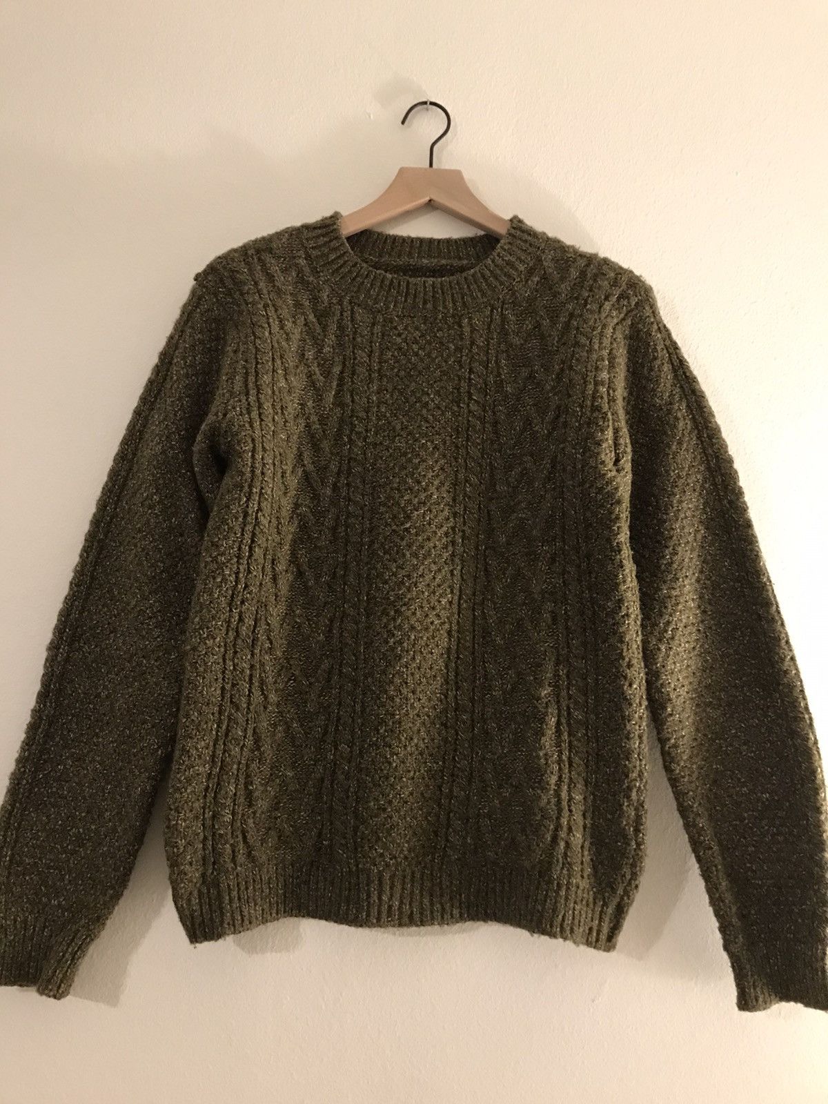 WISDOM official Sweater beautiful green very warm Medium