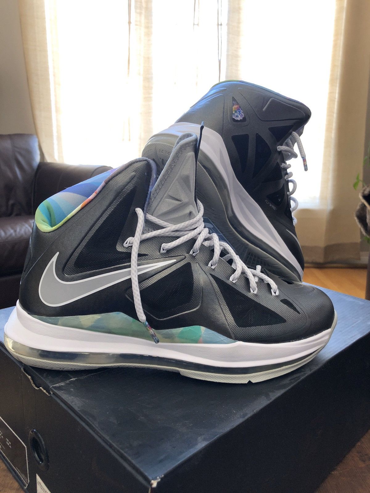 Nike LeBron 10 Prism 2012 Size US 10 / EU 43 - 1 Thumbnail