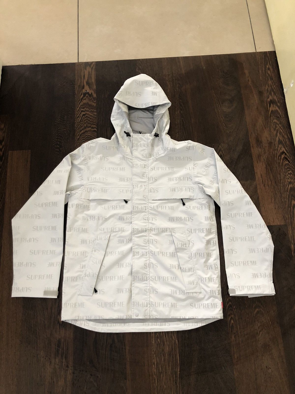 Supreme Supreme 3M Reflective Repeat Rain Jacket White Size US M / EU 48-50 / 2 - 3 Thumbnail
