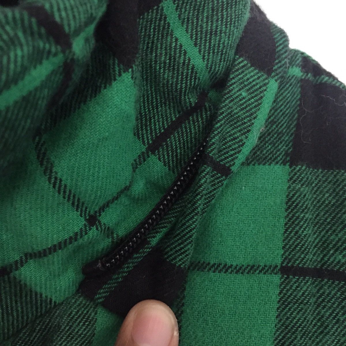 Japanese Brand Checkered Modified Puffer Sleeveless Jacket Vest Size US L / EU 52-54 / 3 - 9 Thumbnail