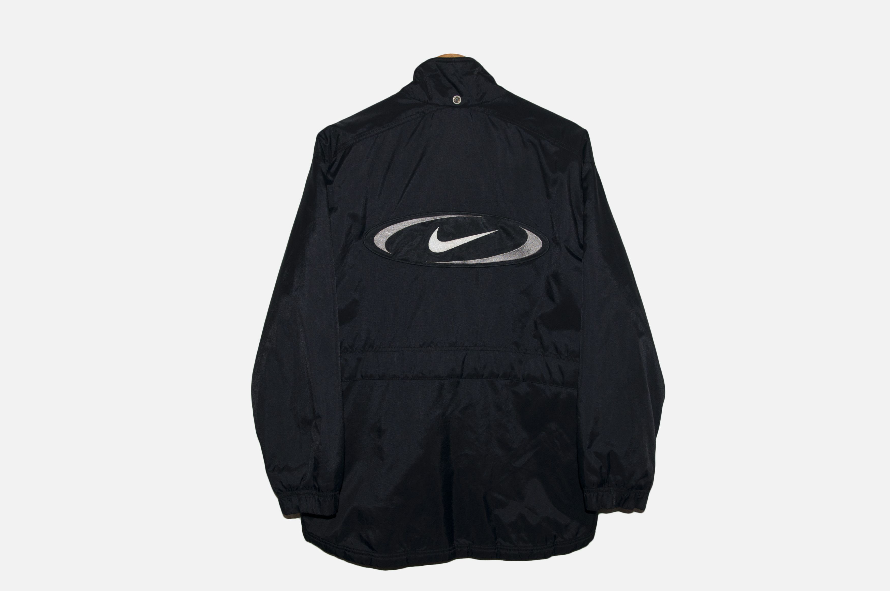 Nike × Vintage vintage Nike mens Nylon Track Jacket Black White Retro 90s Size US S / EU 44-46 / 1 - 1 Thumbnail