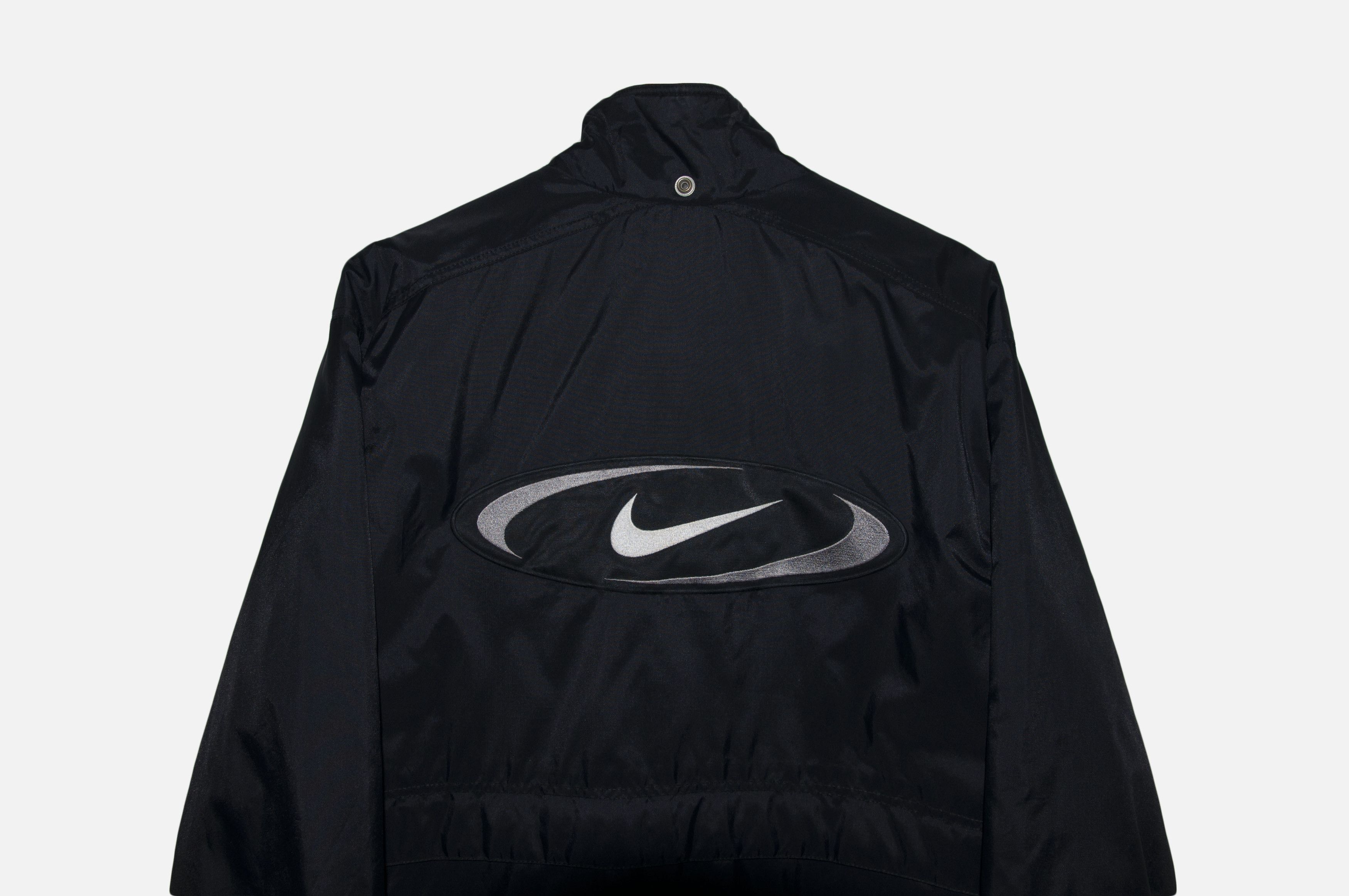 Nike × Vintage vintage Nike mens Nylon Track Jacket Black White Retro 90s Size US S / EU 44-46 / 1 - 2 Thumbnail