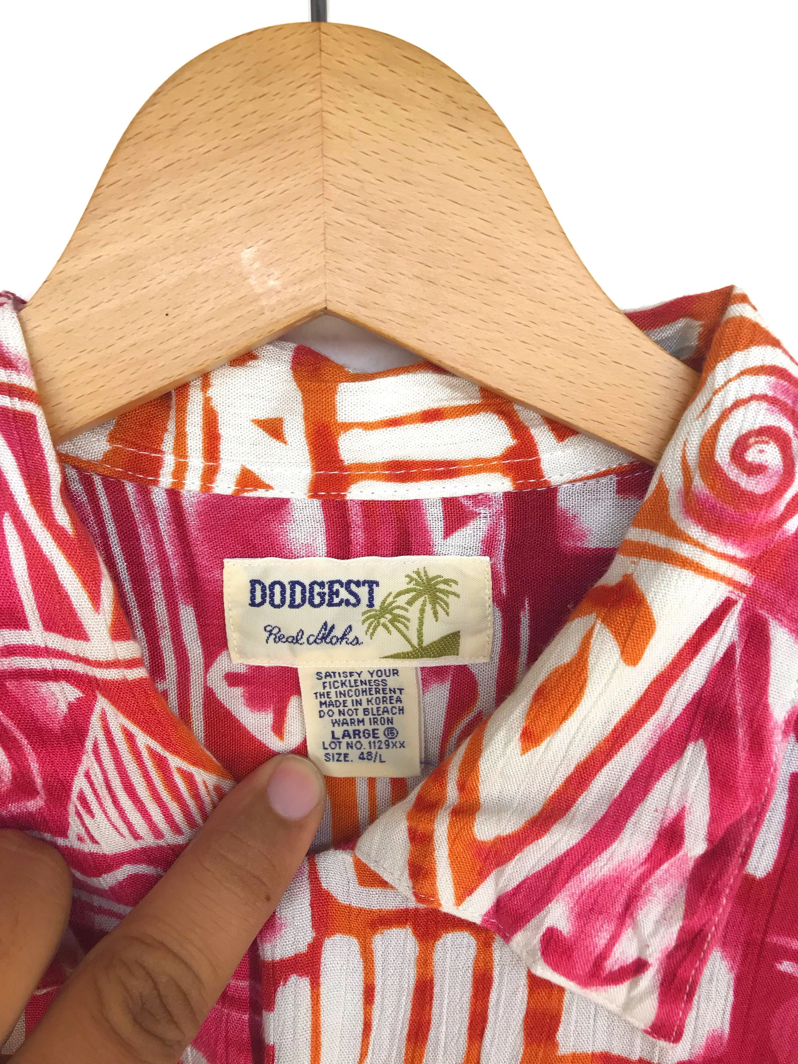 Vintage Vintage Dodgest Geometry Tie Dye Baggy Hawaiian Shirt Size US L / EU 52-54 / 3 - 5 Thumbnail