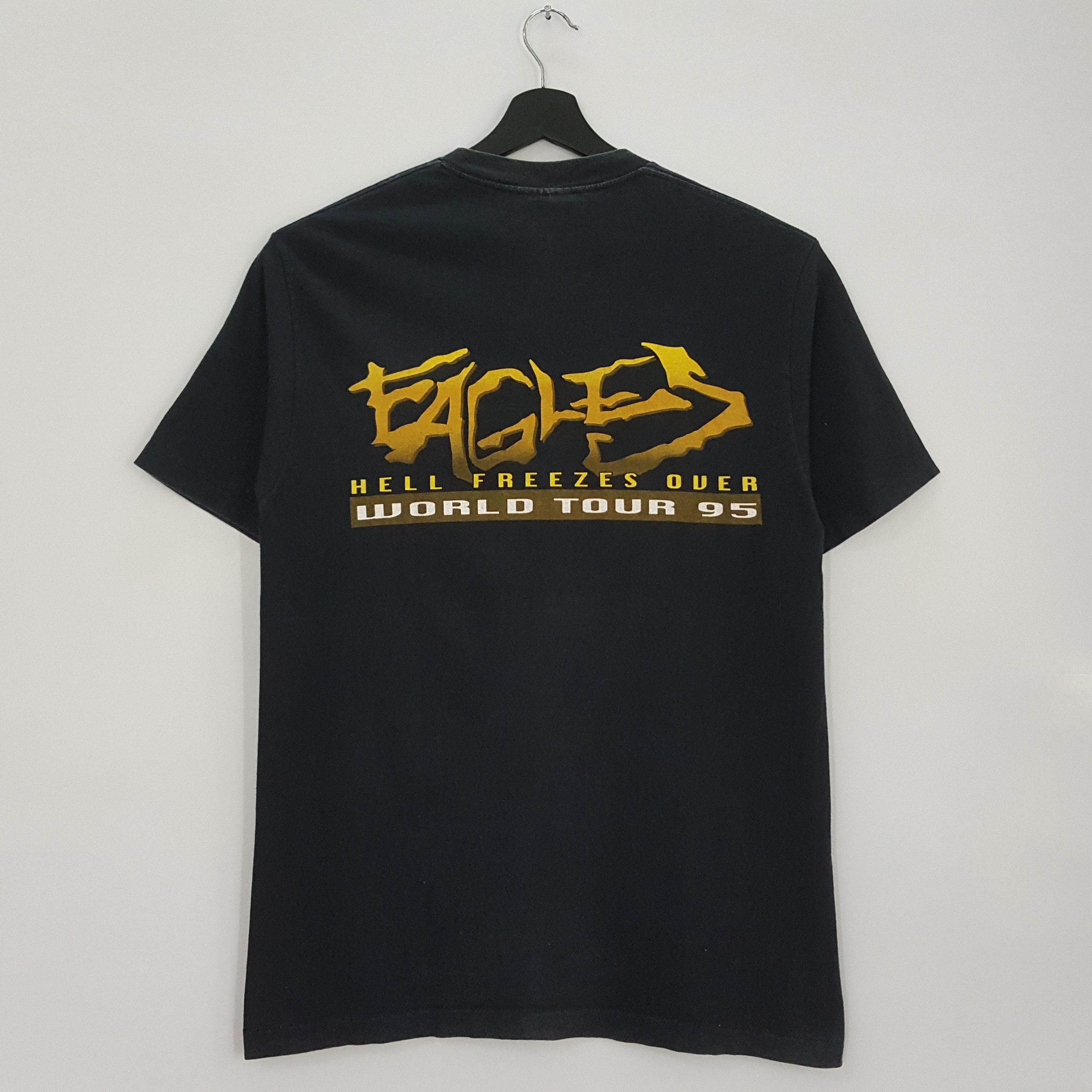 Vintage 90's EAGLES American Rock Band tour 1995 t-shirt