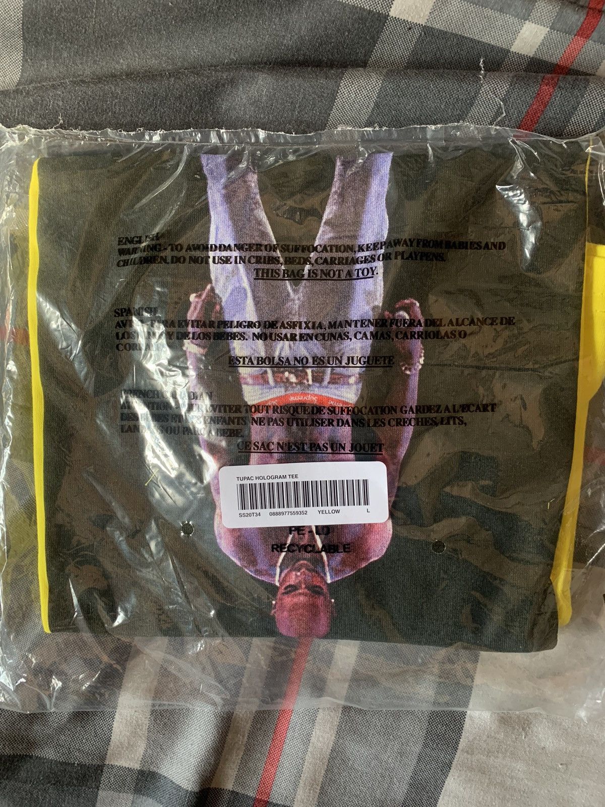 Supreme Tupac Hologram Tee Size US L / EU 52-54 / 3 - 3 Thumbnail