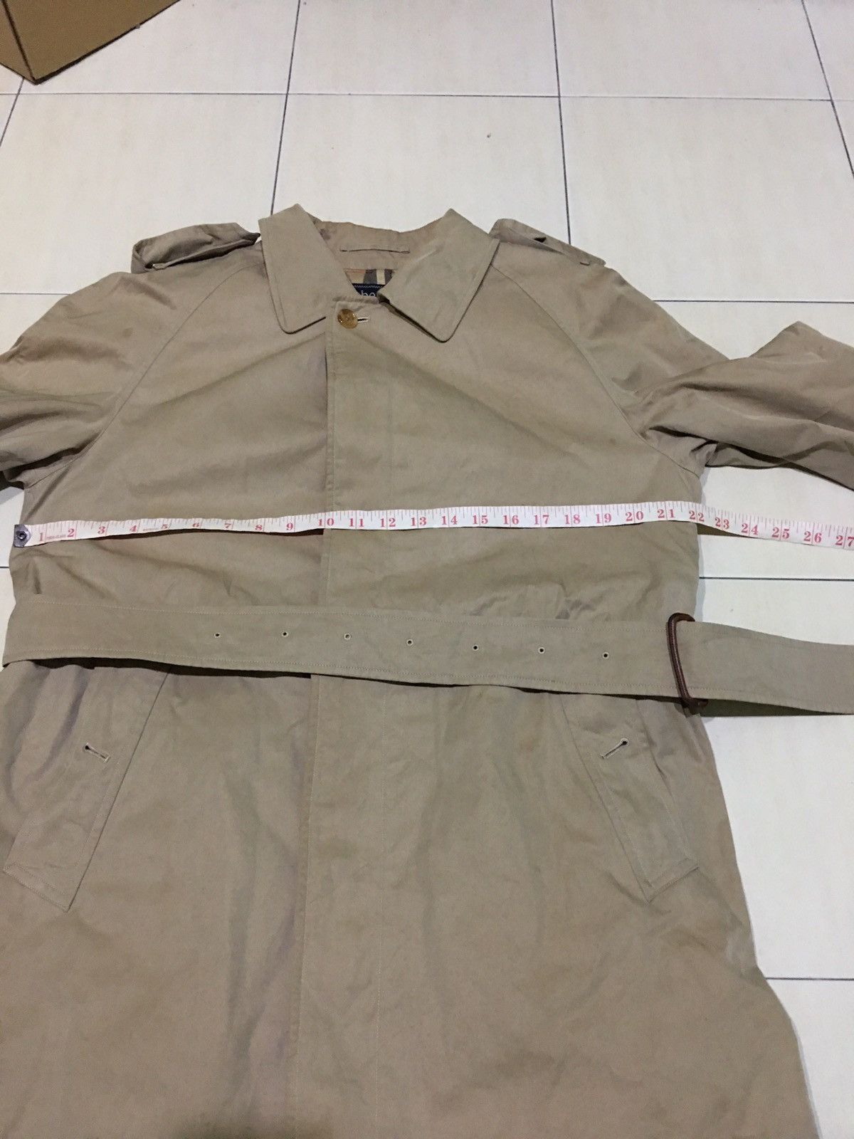 Burberry × Designer × Vintage Vintage 90s Burberrys Trench Coat Nova Check Inside Jacket Size US L / EU 52-54 / 3 - 12 Thumbnail