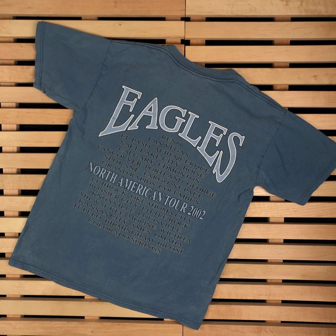 Band Tees Mens Vintage T Shirt Eagles North American Tour 2002 Size M Size US M / EU 48-50 / 2 - 3 Thumbnail