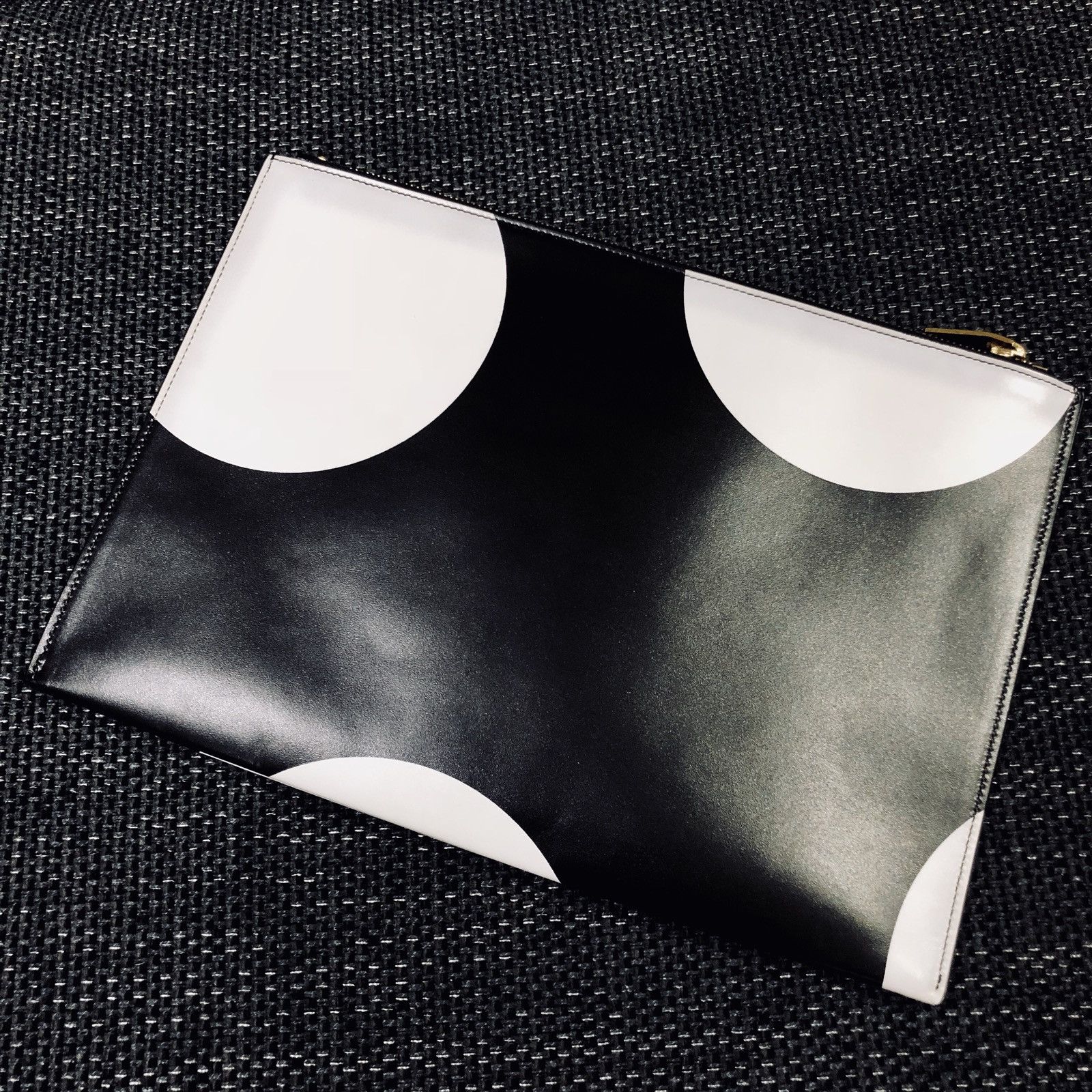 Saint Laurent Paris Saint Laurent Large Polka Dot Smooth Leather Pouch Size ONE SIZE - 2 Thumbnail