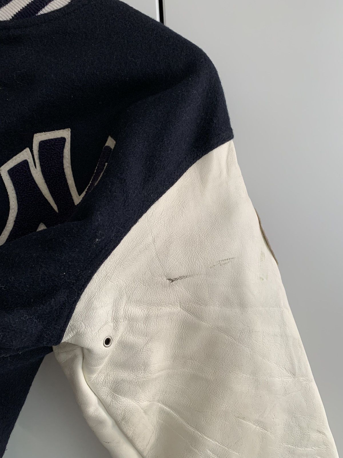 New York Yankees New York Yankees Varsity Jacket Wool Leather Embroidered Size US M / EU 48-50 / 2 - 7 Thumbnail