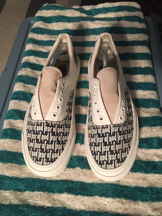 Fear of god outlet vans marshmallow