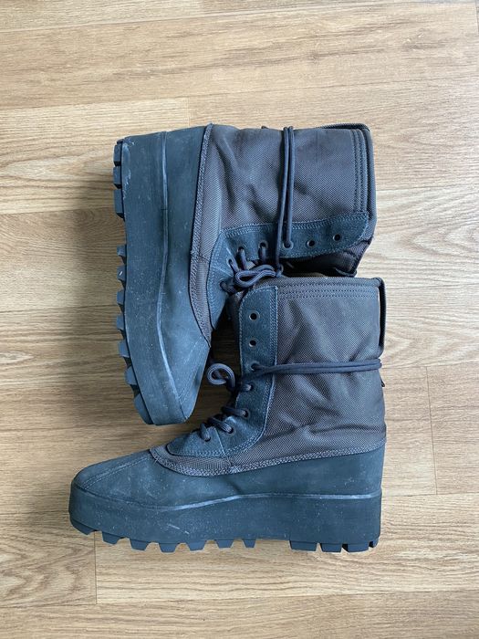 Yeezy on sale 900 boots