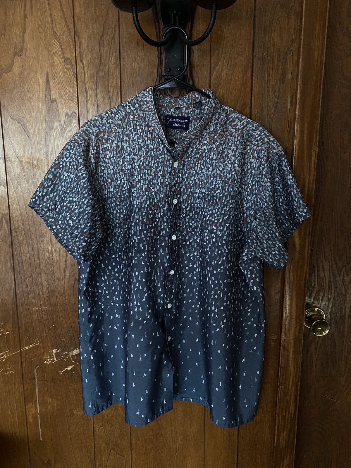 Givenchy × Vintage *RARE* Givenchy for Chesa button down short sleeve tee Size US L / EU 52-54 / 3 - 1 Thumbnail