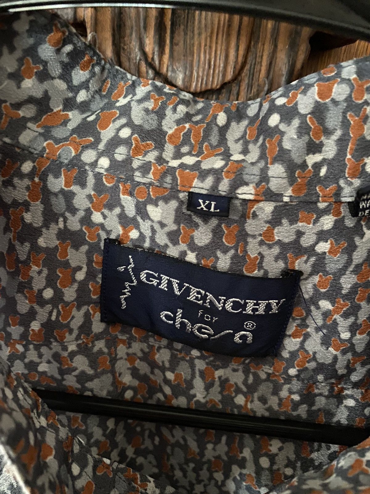 Givenchy × Vintage *RARE* Givenchy for Chesa button down short sleeve tee Size US L / EU 52-54 / 3 - 2 Thumbnail