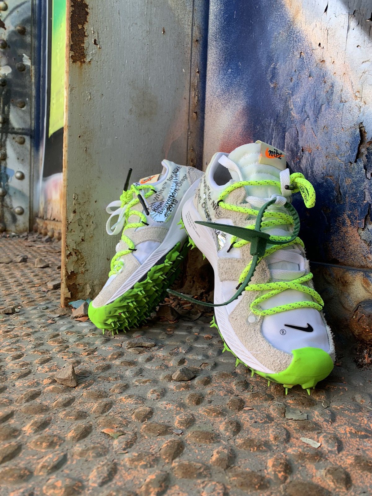 Off-White Zoom Terra Kiger 5 White 2019 Size US 6 / EU 39 - 2 Thumbnail