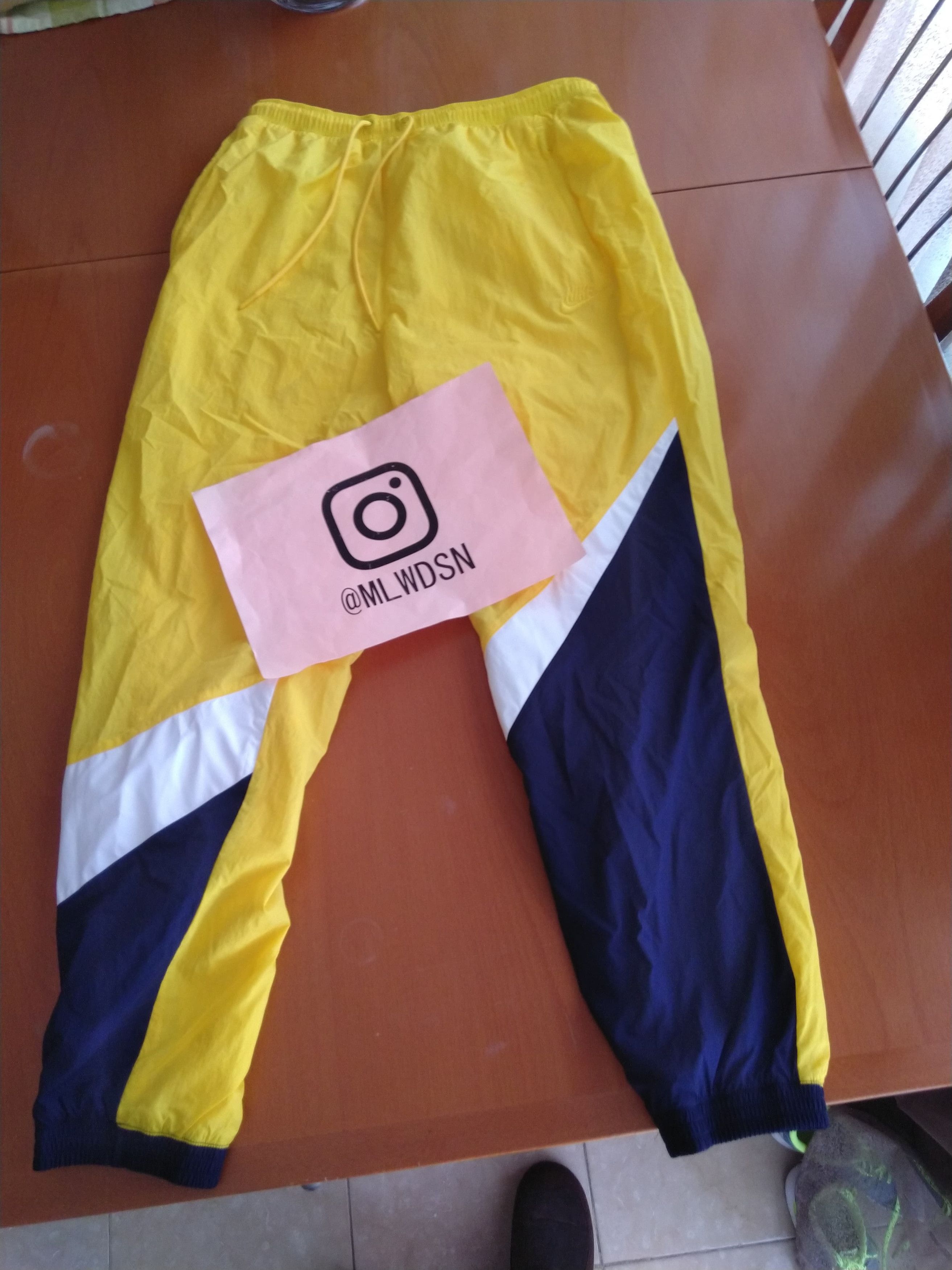 Nike Nike Sportswear Big Swoosh Logo Amarillo Yellow Wind Pants Size US 31 - 2 Thumbnail
