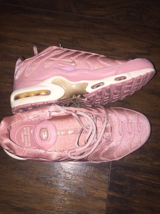 Nike air max store plus rust pink