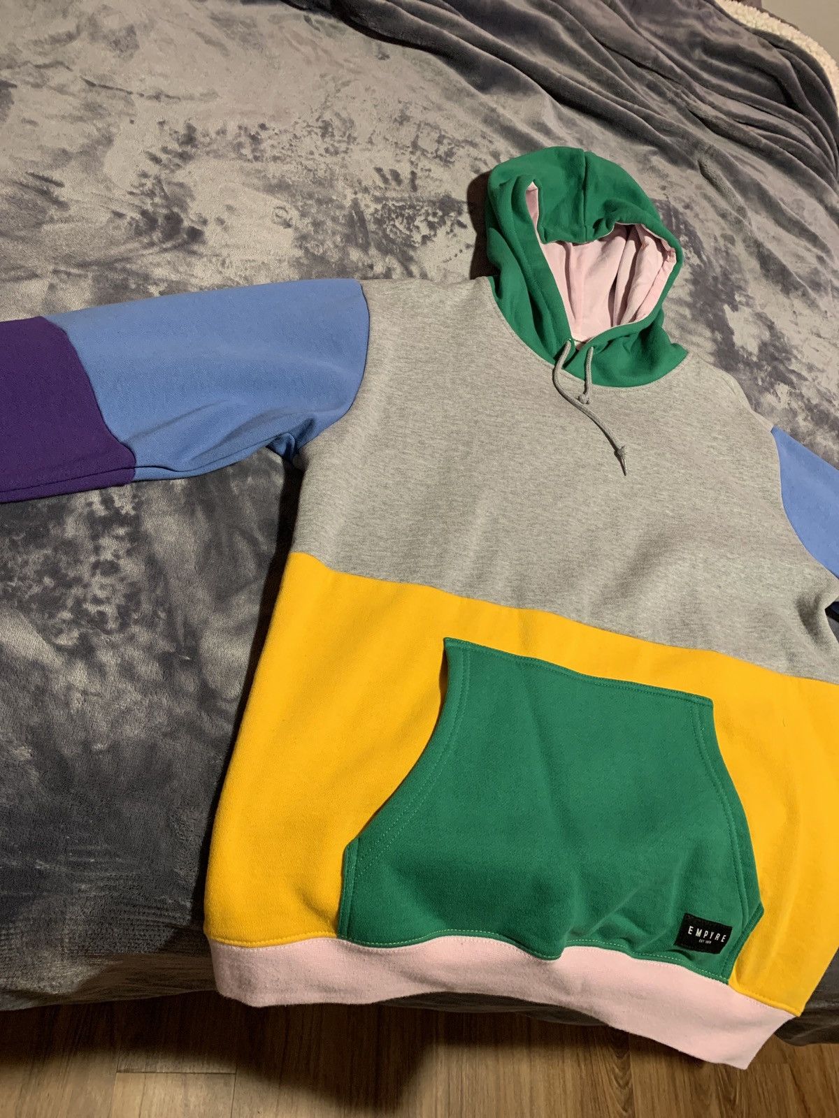 Agora color block discount hoodie